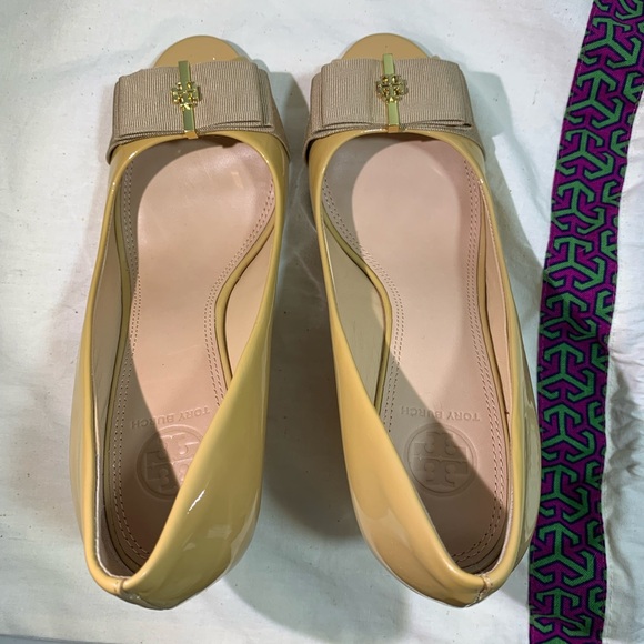 Tory Burch open toe Mid heel - Picture 1 of 6